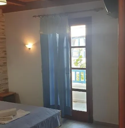 Evi & Ξενοδοχείο Naxos City